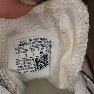 Converse Shoes - White Converse All Star Sneakers 40 Women 9 Men 7 Converse Shoes - White Converse All Star Sneakers 40 Women 9 Men 7